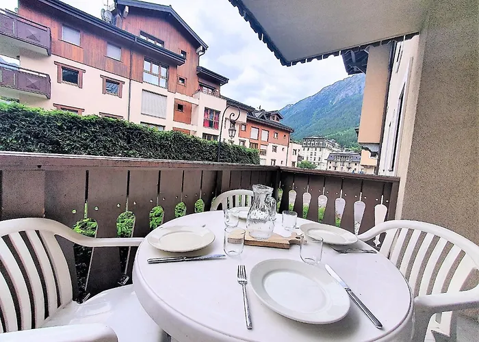 La Ginabelle - Vue Mont Blanc Avec Piscine 霞慕尼